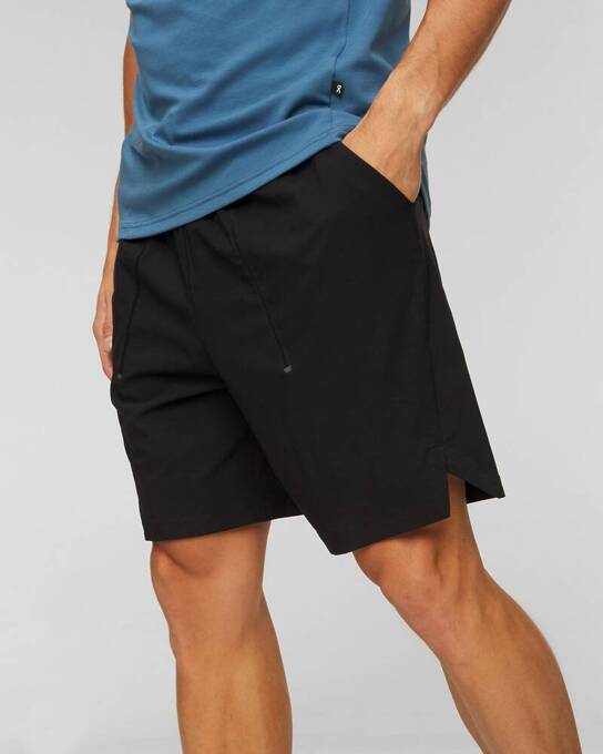 Sweatpants On Running Focus Shorts Black - 2024/25