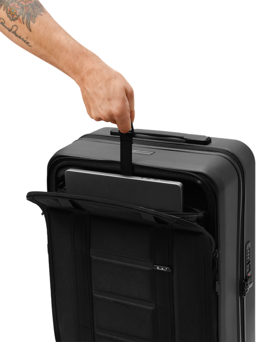 Reisekoffer Db Ramverk Front Access Carry-on Black Out - 2024/25