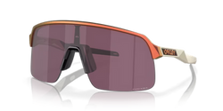 Sonnenbrille Oakley Sutro Lite Matte Red Gold Colorshift Frame/Prizm Road Black Lenses